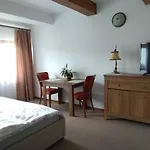Podzamcze * Roznow