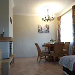 Podzamcze Daire