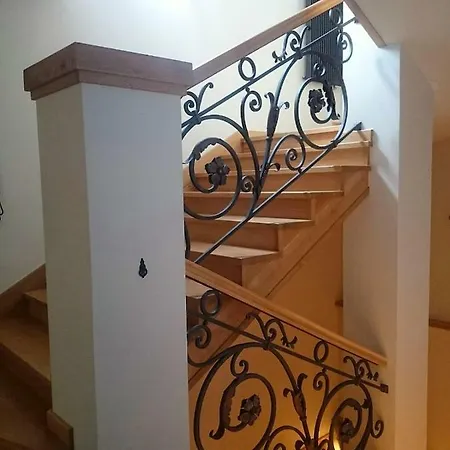 Podzamcze * Rożnów