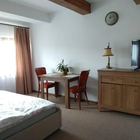 Podzamcze * Rożnów