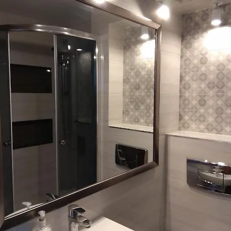 Podzamcze Apartman *